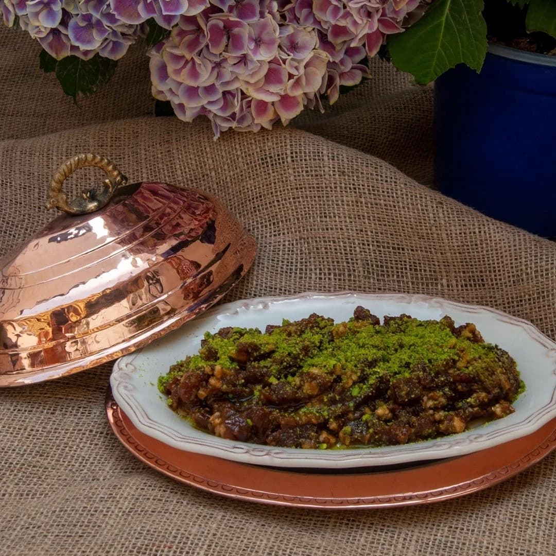 Tarhana Eritmesi Ceviz ve Boz Fıstıklı (Mevsiminde)
